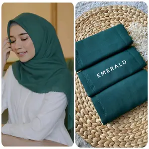 HIJAB SEGI EMPAT POLOS VOAL EMERAL Nyaman Muslim Kerudung Square Katun Standar
