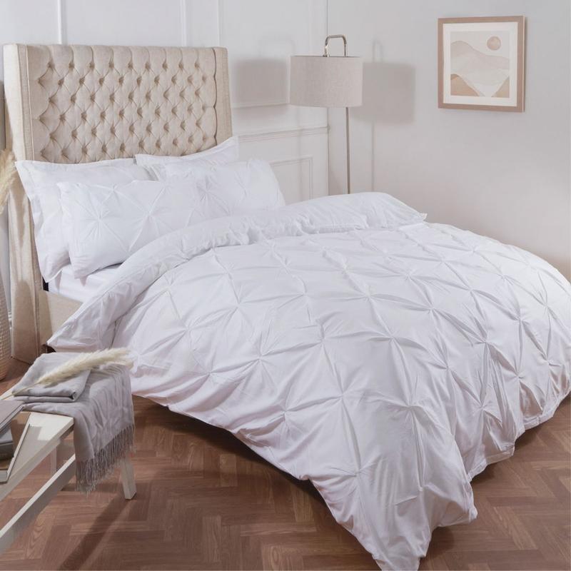 Highams Diamond Pintuck Pinch Pleat Duvet Cover Set - Silver 2