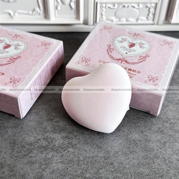mút đánh nền Flower Knows heart shaped marshmallow powder 2