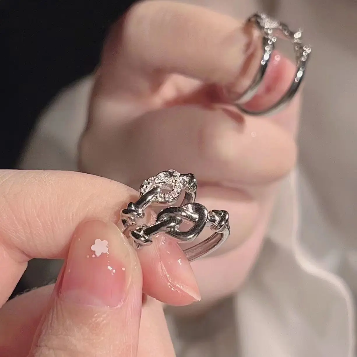 $[2114 Favorites] Heart-Shaped Light Luxury Open Ring Ins Niche Design Student Heart Knot Versatile Couple Best Friend Ring Simple 2025