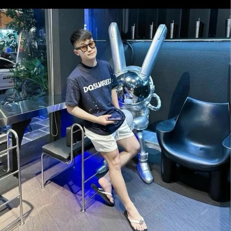 Áo Thun Vẩy Sơn Đ.S.Q Loang Màu Xanh Than Menswear Nam