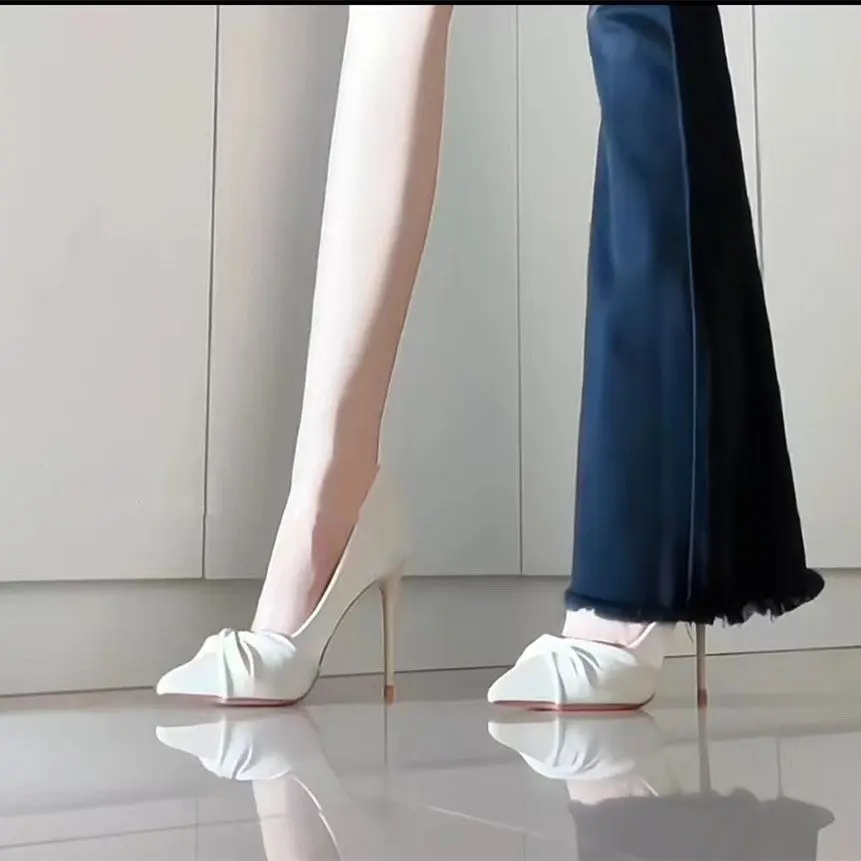 Giày Cao gót Phong Cách Anh Quốc Cổ Điển Thanh Lịch Kiểu Pháp Giày Nhẹ Tăng Chiều Cao, Dành Cho Nữ, Người Nổi Tiếng Trên Internet, Mới Và Thoải Mái, Dễ Phối Đồ, Chiều Cao Nhỏ Bộ Sưu Tập 1730 Người