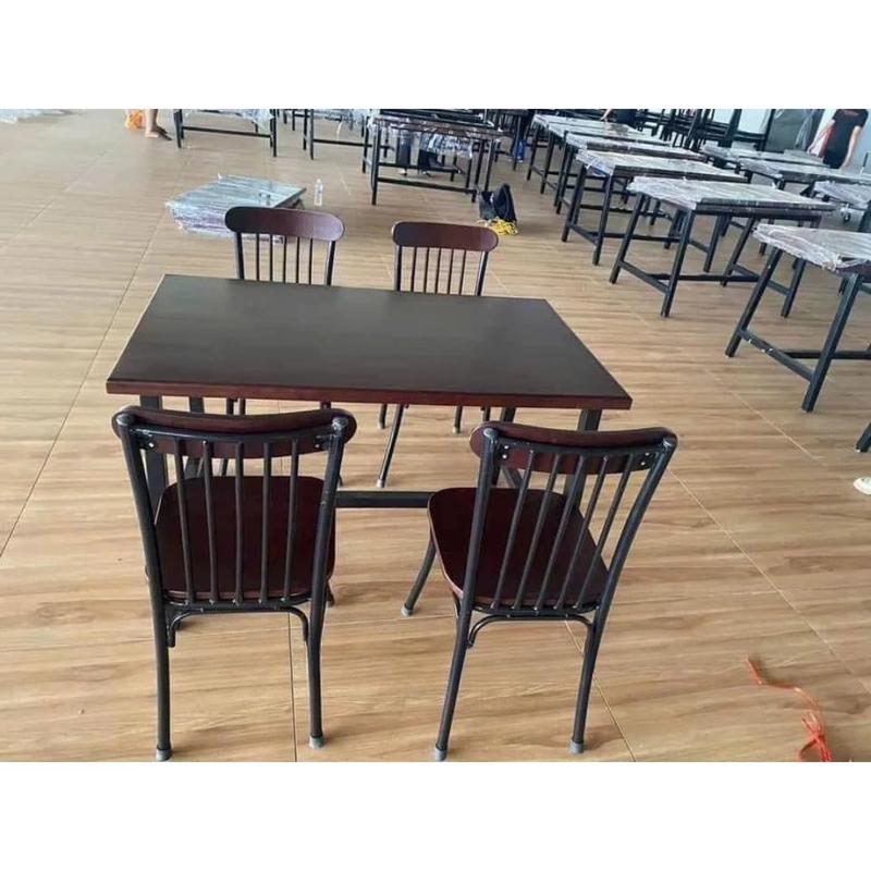 Bộ Bàn Ghế Khung Sắt Đặt Quán Ăn – Chắc Chắn, Bền Bỉ, Thiết Kế Hiện Đại 7