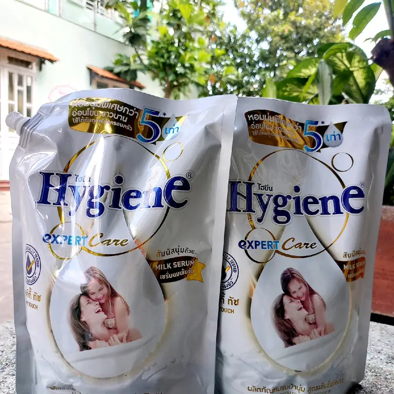 Combo 2 Túi Xả Thơm quần áo Màu Trắng  ( 1300ml/ Túi) Làm Sạch Tặng kèm 1 gói Xả 20ml Kem 5