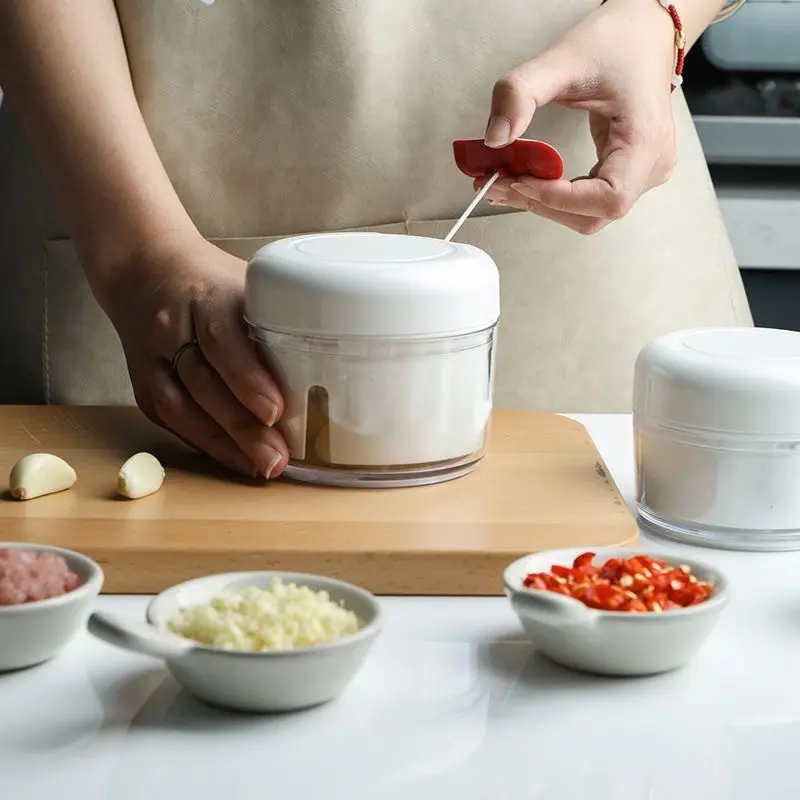 Blender Tangan Mini/ Speedy Chopper Tarik Penghancur Gilingan Bumbu Choper Serbaguna/Chopper Manual Tarikan Tarik Speedy Blender Tarik Penggiling Daging Penghalus Bumbu Dapur Praktis Food Tangan Mini Pencacah