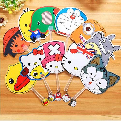 Product Introduction of Quạt Nhựa Cầm Tay Cute Nhiều Hình - Giao Mẫu Ngẫu Nhiên 1