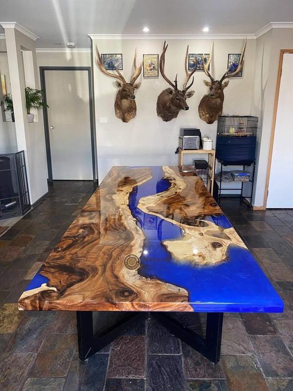 Epoxy Resin CH70- Keo AB đổ khối dày 2cm mỗi lớp tỉ lệ 3A:1B dùng để đổ bàn dày trong như nước cứng như đá 6
