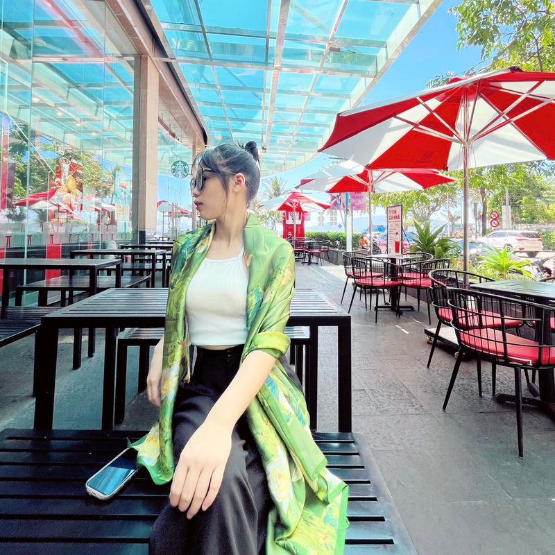 Khăn Choàng Lụa cao cấp - Khăn Lụa đi biển thời trang 180x90cm Hoa Quàng Cổ Choàng Cổ Women Voan