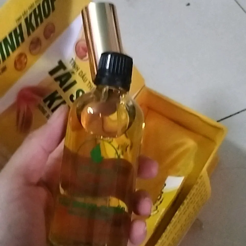 tinh dầu tái Sinh khớp hồng sâm Ngọc Linh tàn son anh chai 50ml