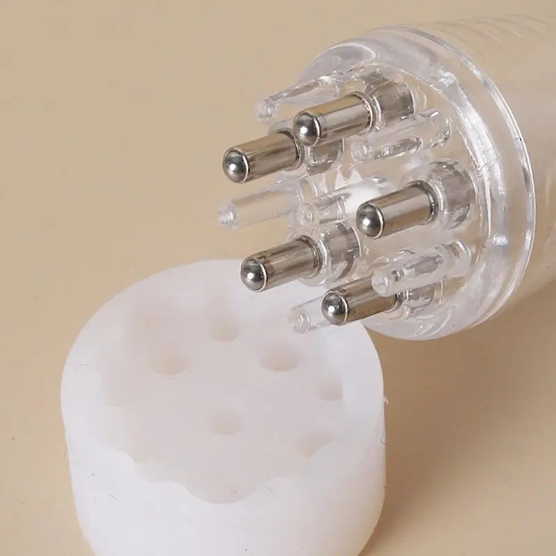 Scalp Applicator Comb, 1 Count Mini Portable Head Essential Oil Roller Ball Massage Comb, Hair Fixing Liquid Guide Comb 5