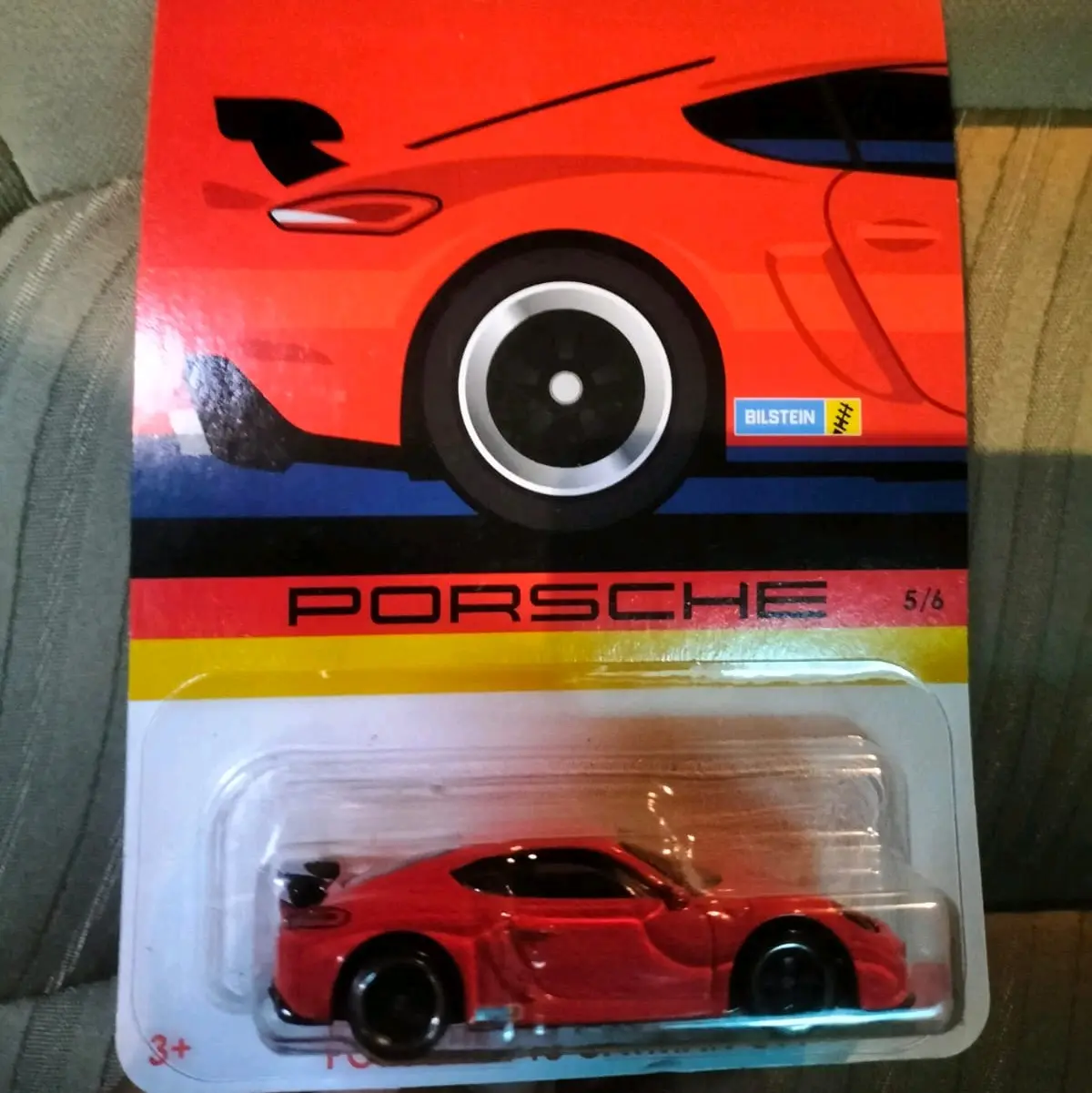 Hotwheels Porsche 718 Cayman GT4