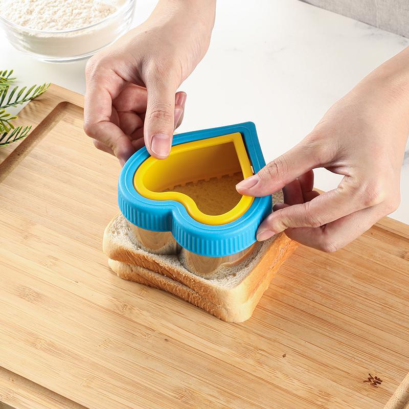 Sandwich Cutter, 1 Count DIY Stainless Steel Sandwich Cutter Sealer, Sandwich Making Mold, Kitchen Utensils 7