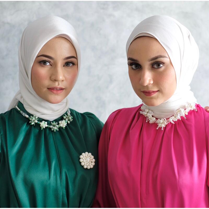 Aksesoris kalung dan bross posh blouse by Umita_headpiece / kalung kekinian / bross kekinian / kalung mutiara / bros mutiara / kalung handmade / bros handmade 1