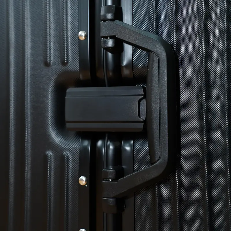 (6006) Koper Sultan Hitam 20, 24, 28 Inch Anti Bump Metal 4 Roda Ganda Putar 360° Smart Lock 8
