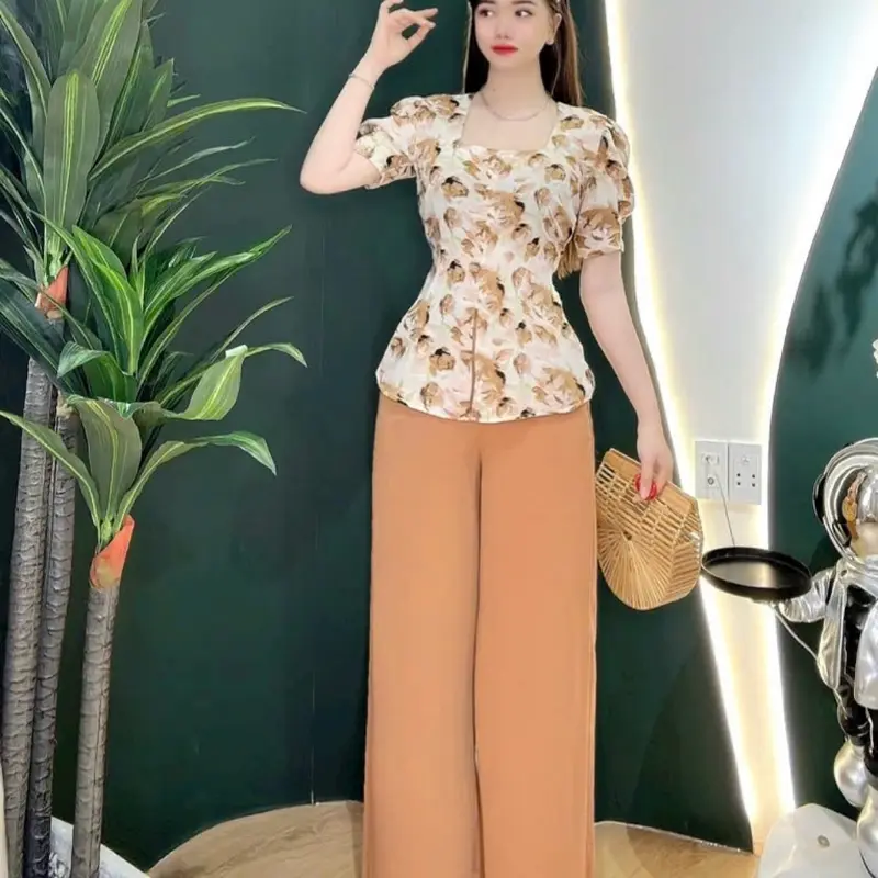 Bộ Quần Áo Bà Ba Nữ  Cổ Vuông Tay Ngắn Phồng Nút Ngọc Top 7