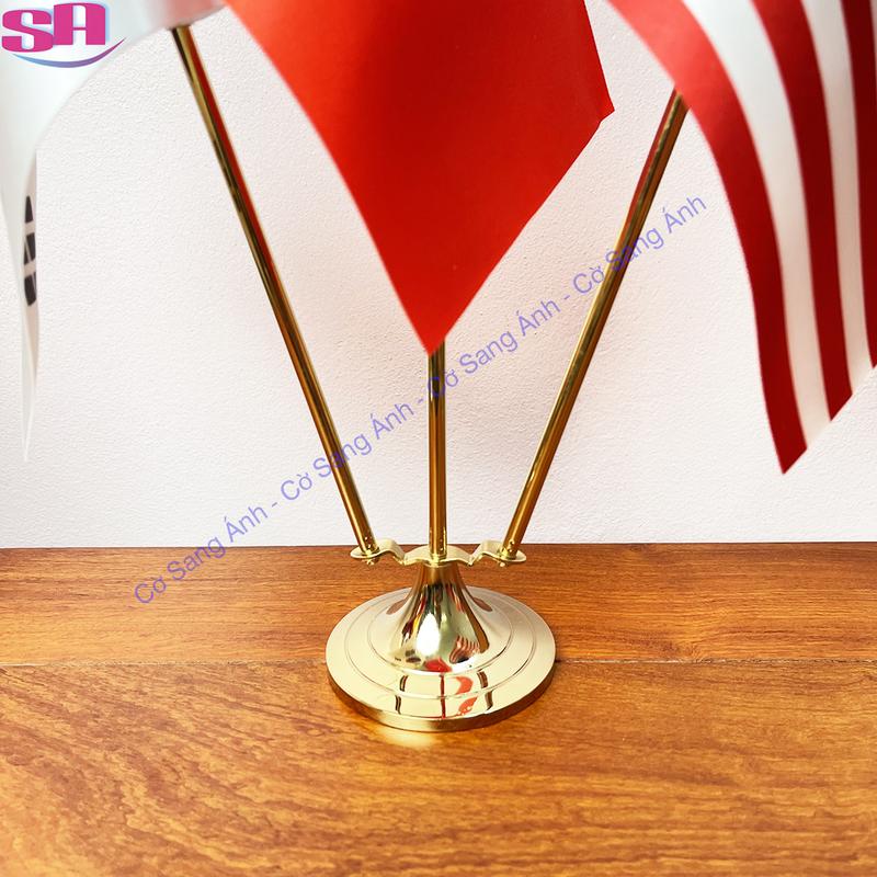 Bộ Cờ Để Bàn Cắm 3 cờ các nước tùy chọn, chất liệu hợp kim mạ vàng Decor Decor Phòng 4
