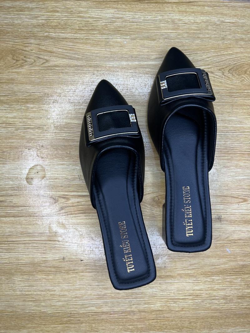 Product Introduction of TUYETKIEUSTORE Sục 3p đính đá điểm nhấn Nữ DéP Shoes Mũi nhọn Women GiàY 5