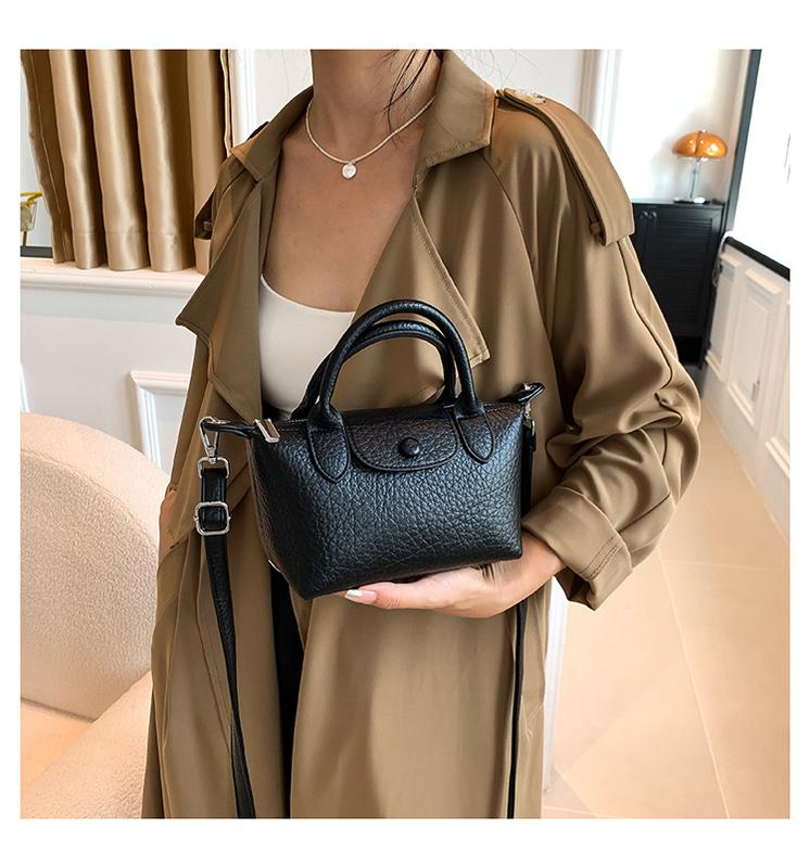 Product Introduction of New Niche Design Crossbody Small Bag Fashion All-Match Handbag Casual Shoulder Bucket Bag Women's Bag 15