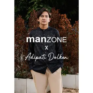 MANZONE X Adipati Dolken - Kemeja Koko Shanghai Lengan Panjang Pria Aman Modern Fit - Black