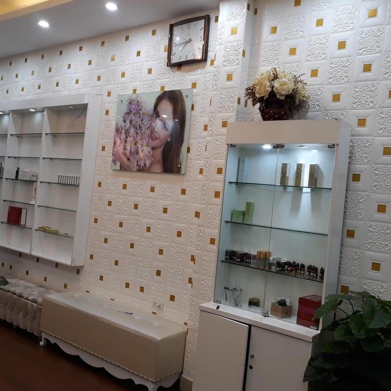 COMBO 30 Tấm Xốp KT 70-70cm Hoa văn tem nhũ kim tuyến lấp lánh dày dặn sắc nét sẵn keo bóc dán trang trí Decor Phòng