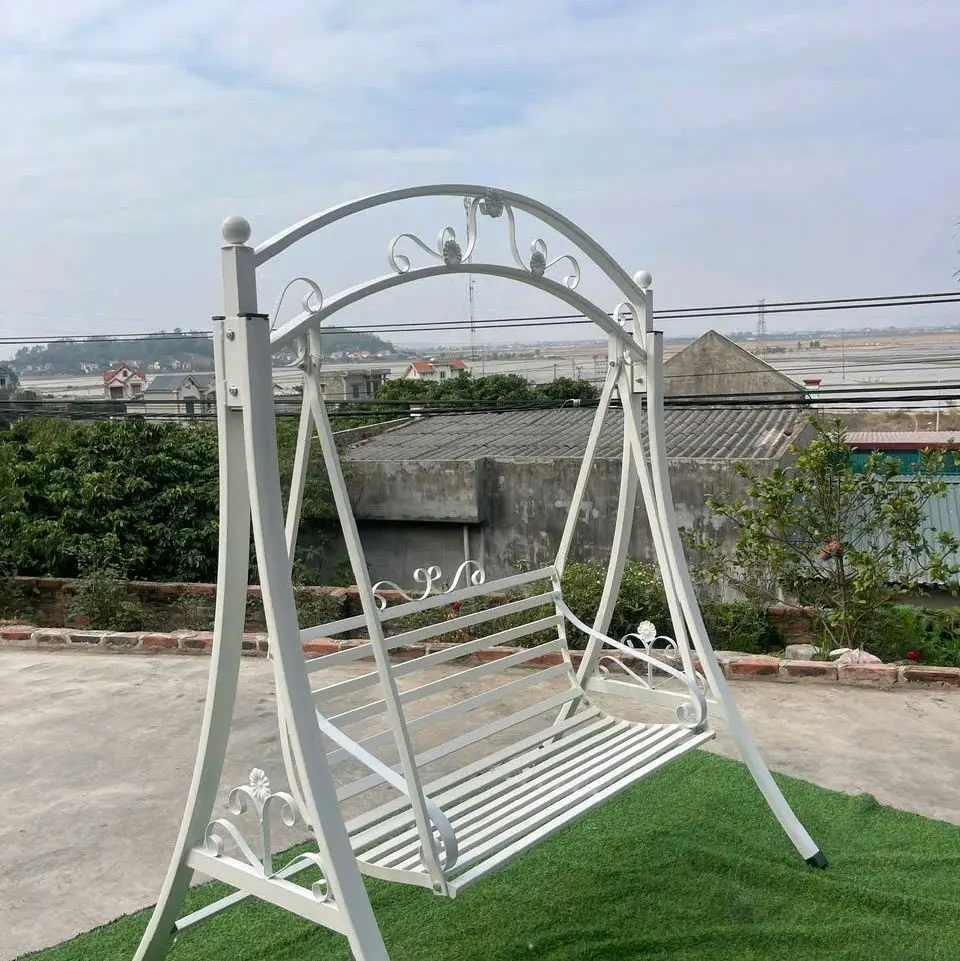 Xích đu sân vườn mã, khung sắt mạ kẽm sơn tĩnh điện, cao 170cm, dài 140cm, rộng 100cm, ghế hai người ngồi