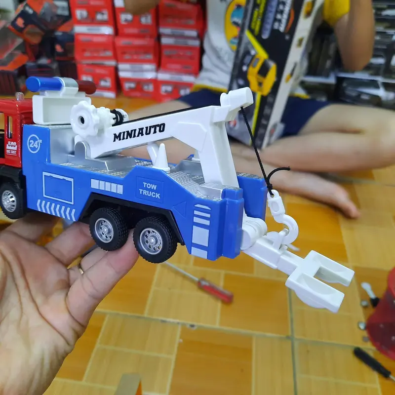 Xe ô tô cứu hộ đồ chơi trẻ em Mô hình tỉ lệ 1:50 CÓ ÂM THANH VÀ ĐÈN Bé trai Toy 5