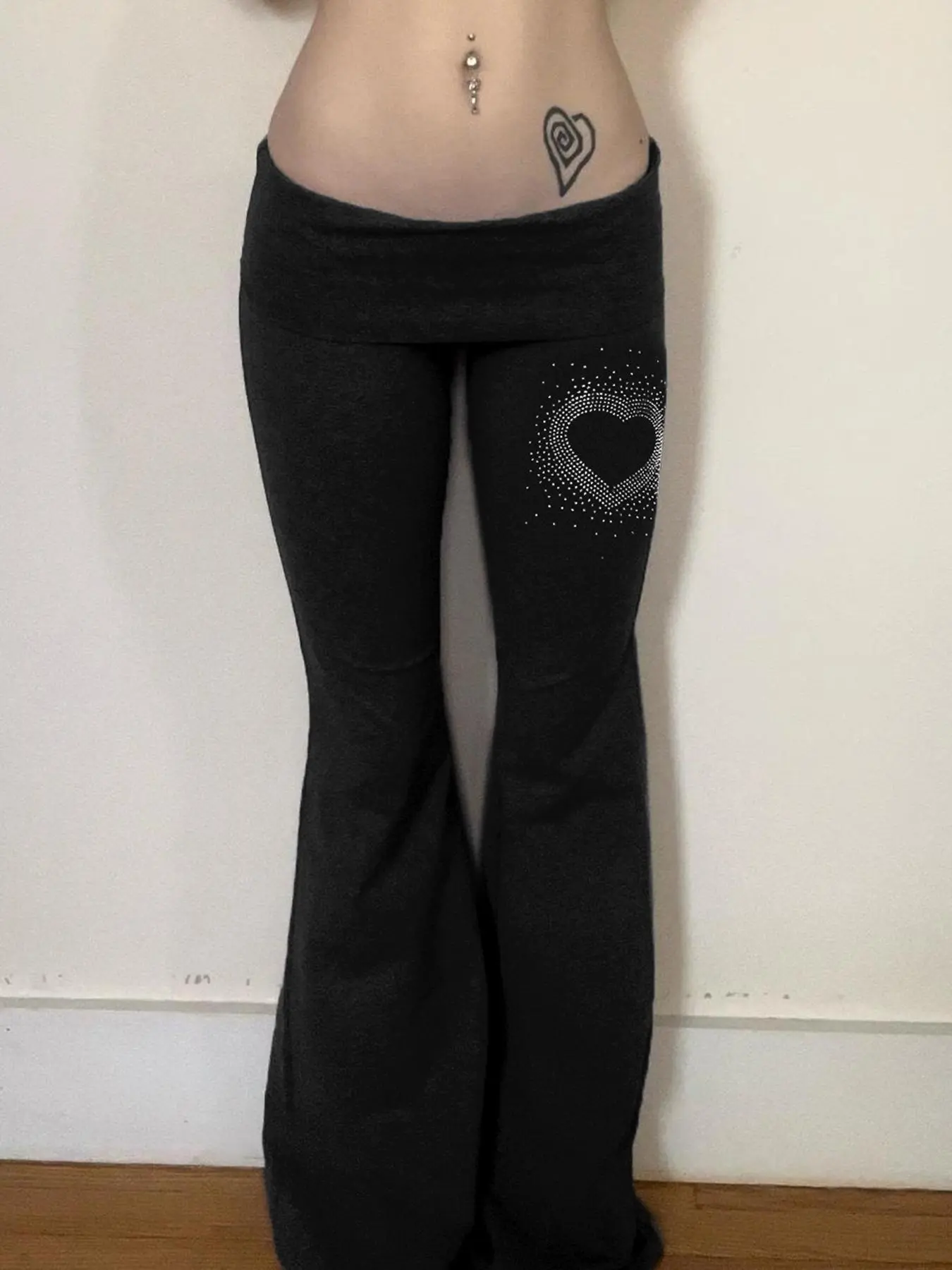 Women's Heart Shaped Rhinestones Flare Leg Pants, Fashion Casual Bell Bottom Trousers for Daily Wear, Ladies Bottoms for All Seasons