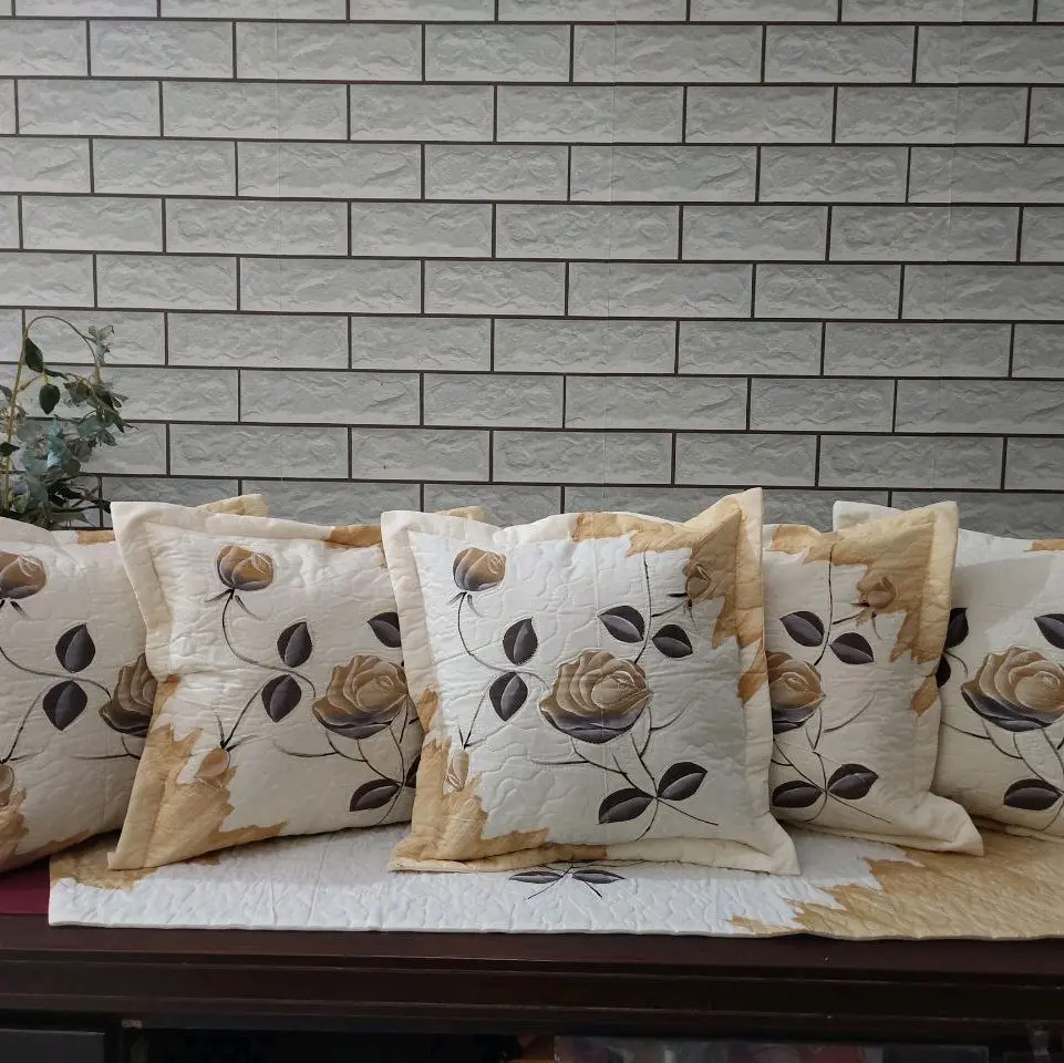sarung bantal sofa set uk 40 x 40 cm/ uk.45×45 warna cream bunga tengah
