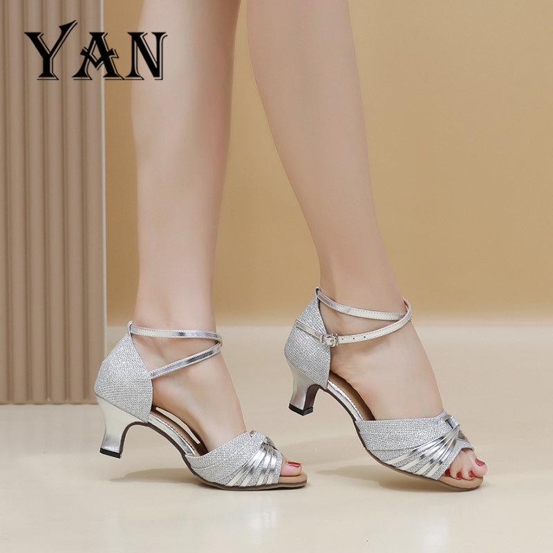 Product Introduction of YAN Sepatu Dance Wanita Sepatu Hak 5cm Sepatu Dansa Latin/ Line Dance 41