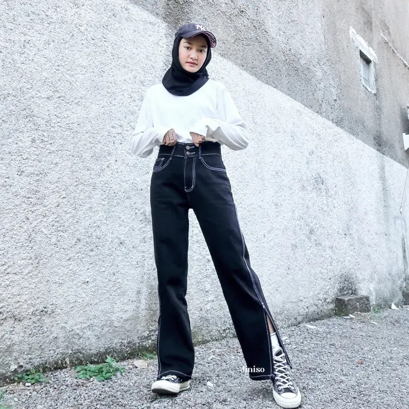 HANGOVER - JINISO Loose Slit Celana Jeans Wanita Highwaist 2