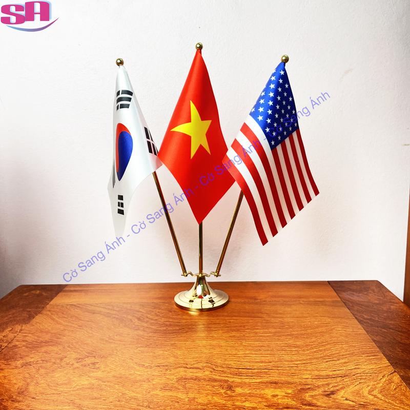 Bộ Cờ Để Bàn Cắm 3 cờ các nước tùy chọn, chất liệu hợp kim mạ vàng Decor Decor Phòng 2
