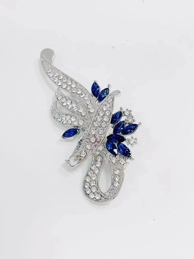 Product Introduction of Elegant Flower Design Brooch, Rhinestone Decorated Clothes Brooch, Fashion Accessories for Women & Girls, Trendy All-match & Exquisite Brooch for Birthday Gift 11
