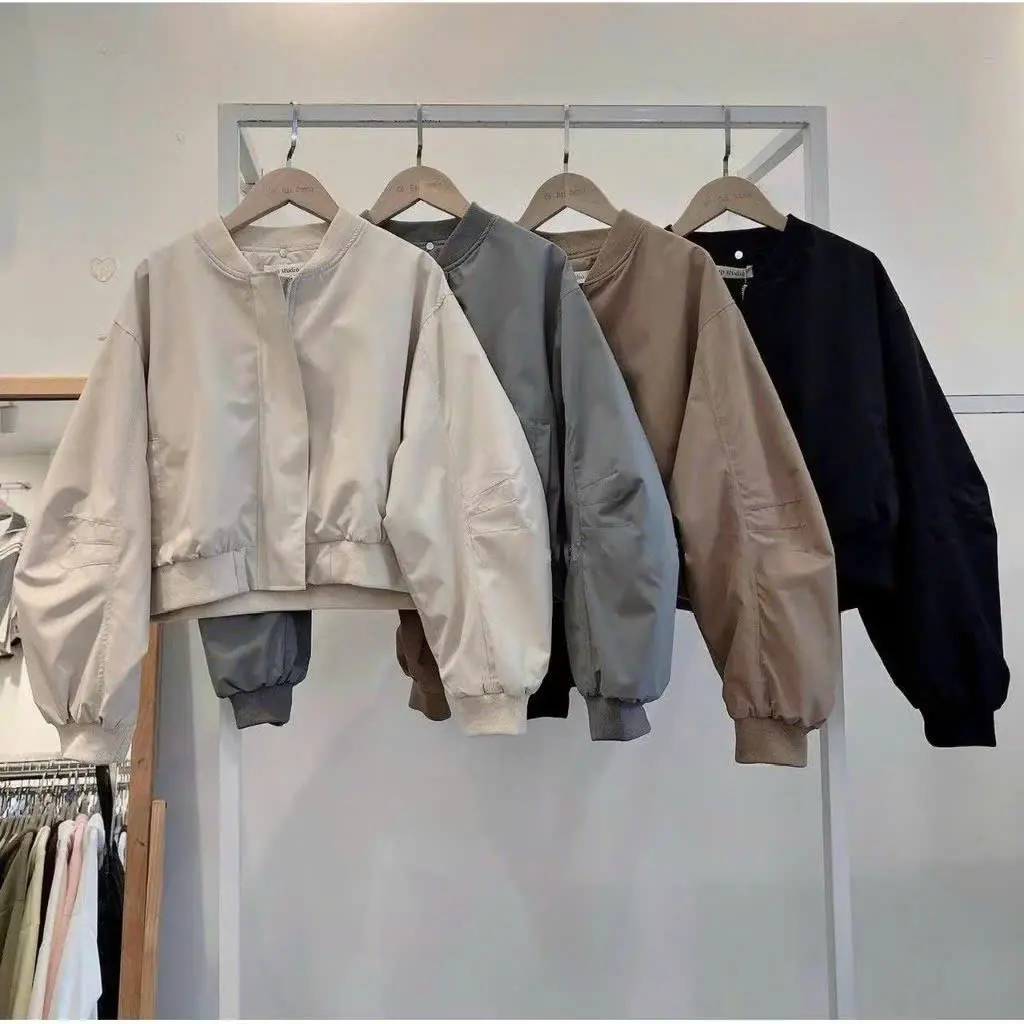 Áo khoác nữ phối dáng lửng cổ chữ V phối khóa kéo siêu dễ thương - Jacket, Women
