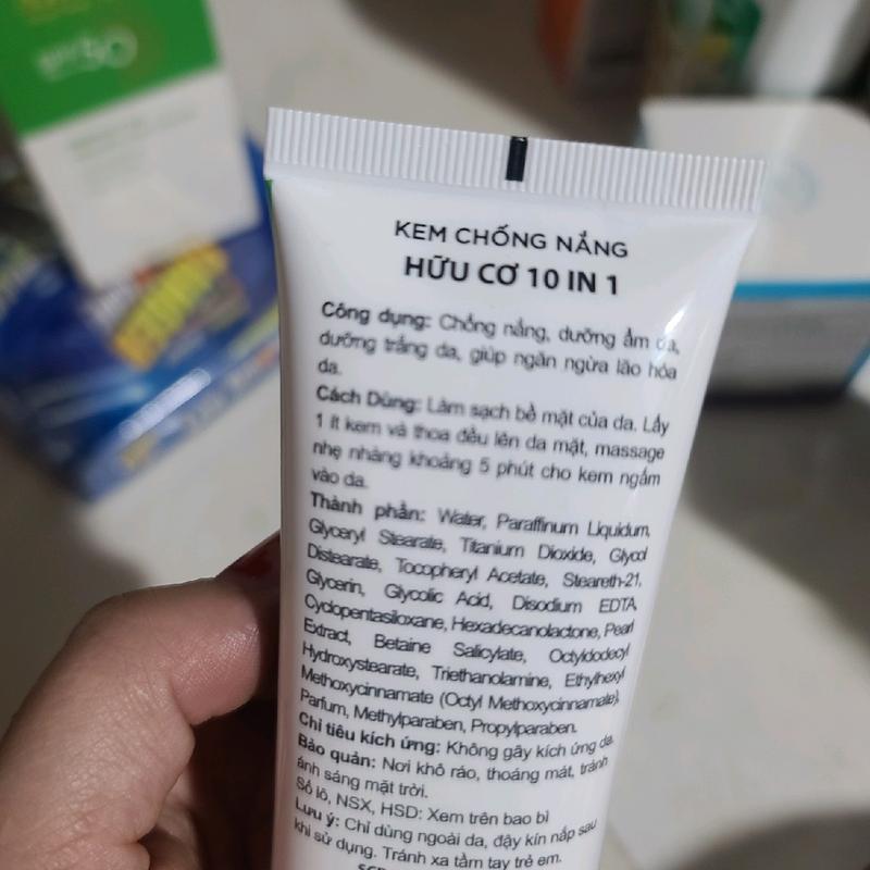 kem.chống nắng hữu cơ AZora Sunscreen 3