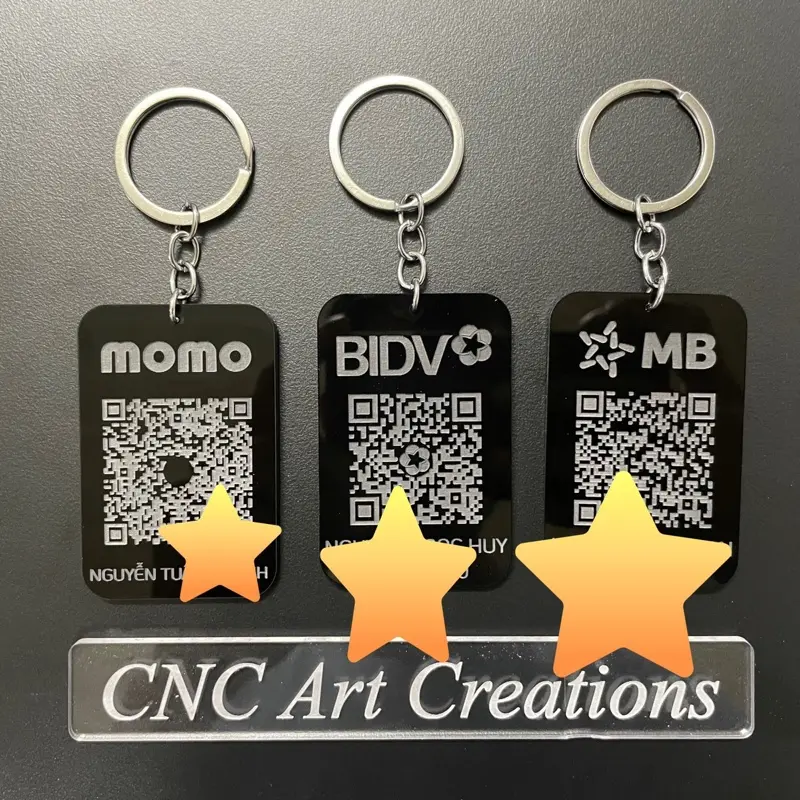 Móc khoá mica đen khắc mã QR chuyển tiền nhanh