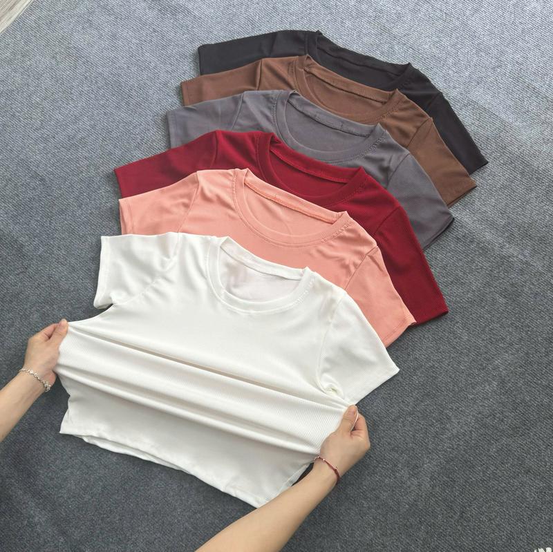 Product Introduction of Áo Thun Bigsize Nữ Tay Ngắn Cổ Tròn Tay Ngắn Chất Tăm Mềm Mịn Trơn Form Basic  - G244 Top Women 14