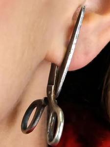 1 Par de Aretes de Botón para Mujer de Estilo Punk en Color Liso con Diseño de Tijeras, Aretes Casuales y Modernos, Joyería a la Moda