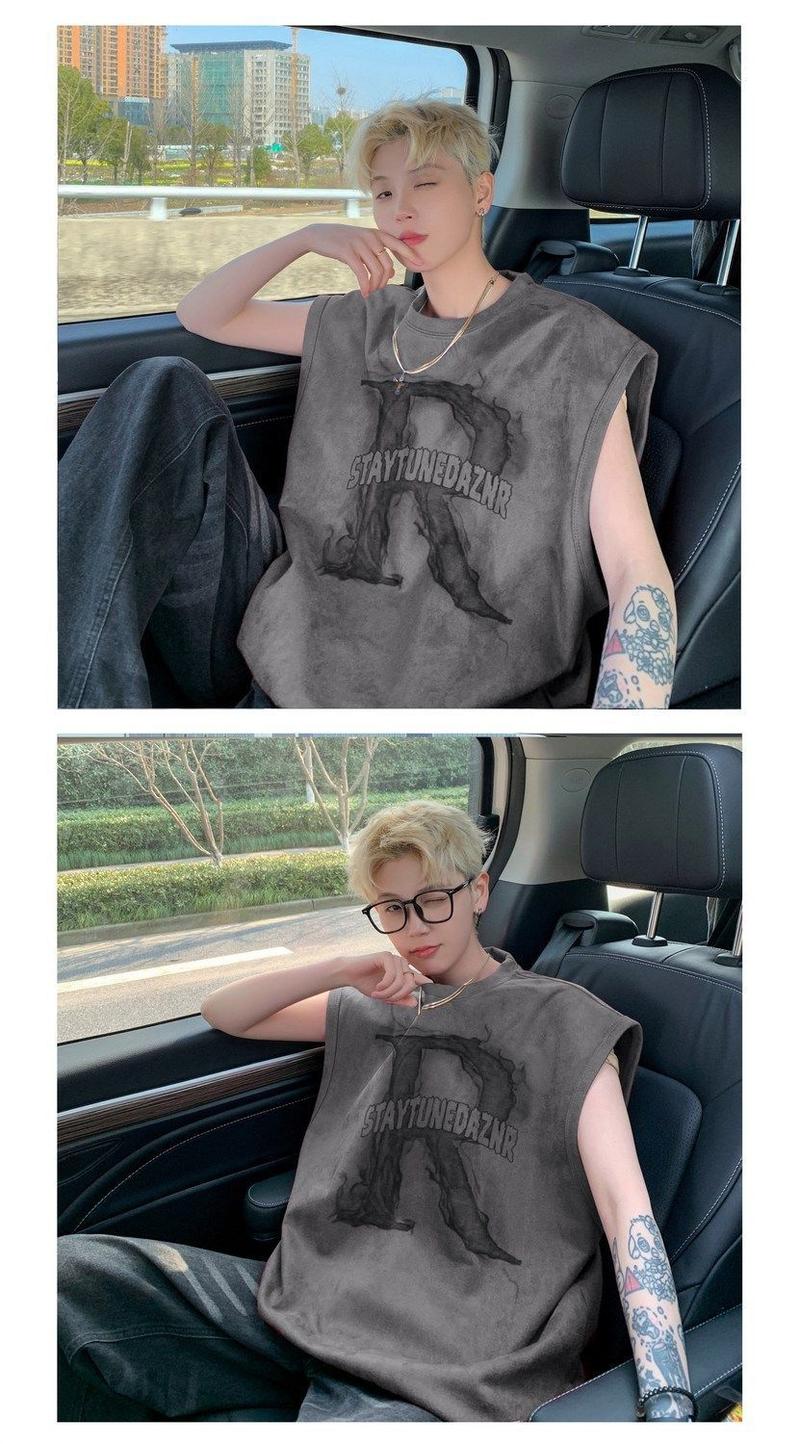Product Introduction of Waistcoat Vest Men's American Street Summer Fashion Brand Pu Shuai Retro Heavy Loose Sports Sleeveless T-shirt 1