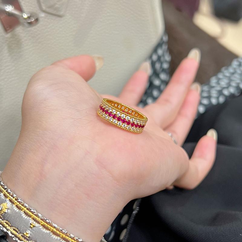 Product Introduction of Light Luxury High-Grade Mid-Ancient Style Color Inlaid Ruby Three-Row Drill Ring Necklace Fashion Luxury Elegant Outfit 6