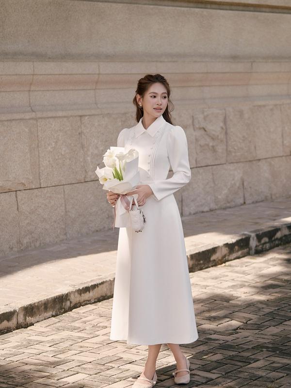 Váy liền nữ cổ sơmi dài tay dáng dài Lane dress by Khales màu trắng phối đai bọc và cúc bọc