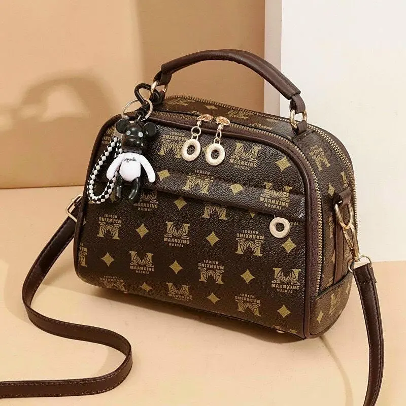 Túi Xách Trống Tặng Kèm Móc Chuột Bag Nữ Da Hoa Kem Nhung