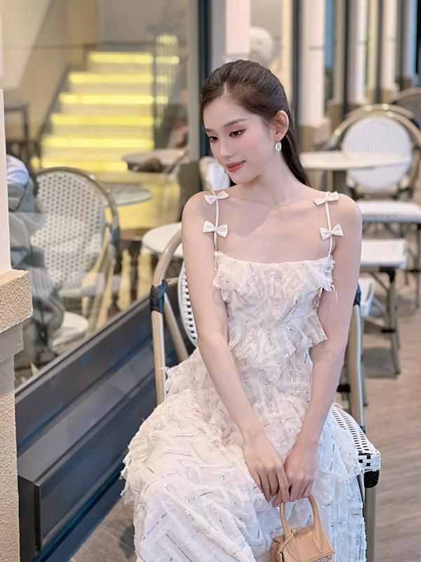 ELRÊVER - Đầm sequin dây nữ xòe - Màu kem - 0723D85