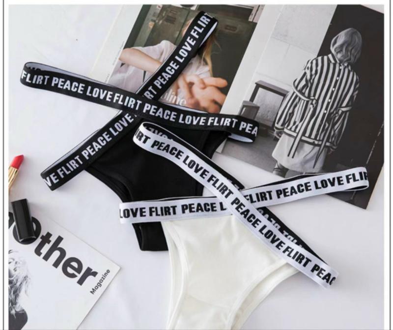 Quần lót nũ chéo cá tính A500 Nữ