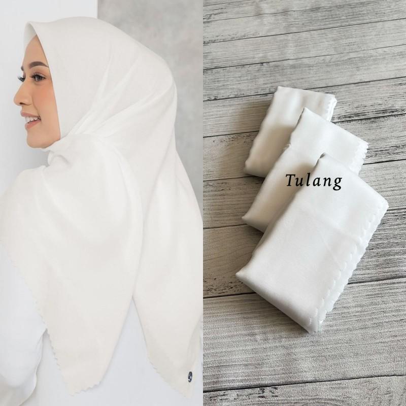 HIJAB BELLASQUARE PUTIH TULANG Nyaman Segi Empat Kerudung Muslim