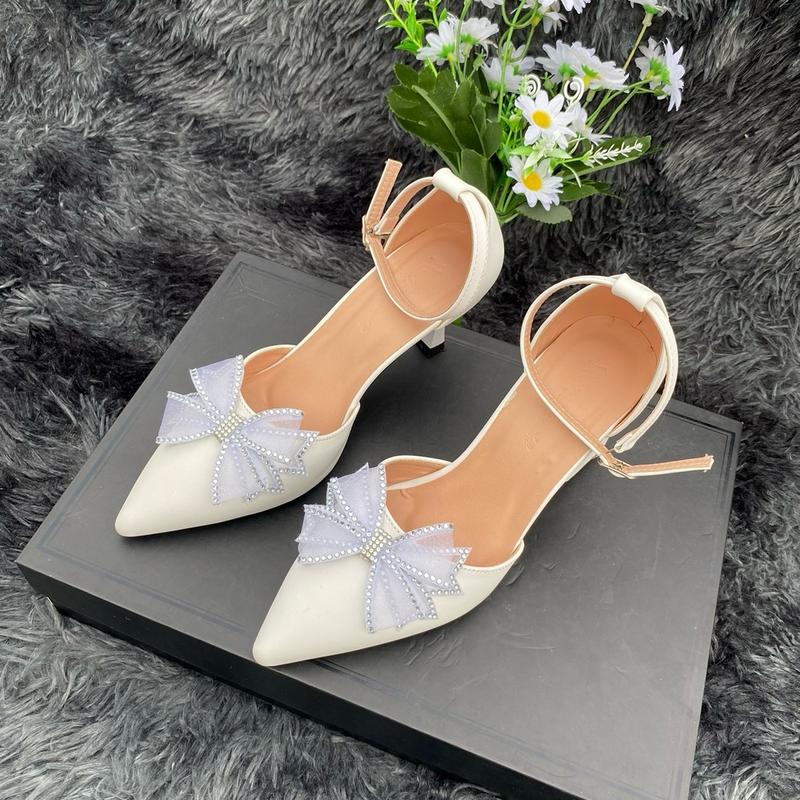 Giày-Dép Sampo Hậu Tổ Yến Khóa Vàng, Nơ Xoàn Cánh Tiên DéP Nữ Shoes Sandal - Có Quai - Women dép  mũi nhọn đế thấp guoc  xinhsang chanh giày  cao gót 5 phân guốc  mũi  nhọn