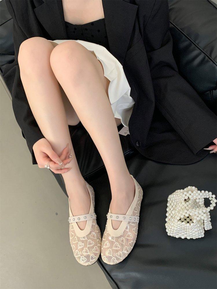 Product Introduction of Flat Shoes for Women Round Toe Mesh Soft Sole Slip-On Fashion Mary Jane Shoes Sizes 35-40 41