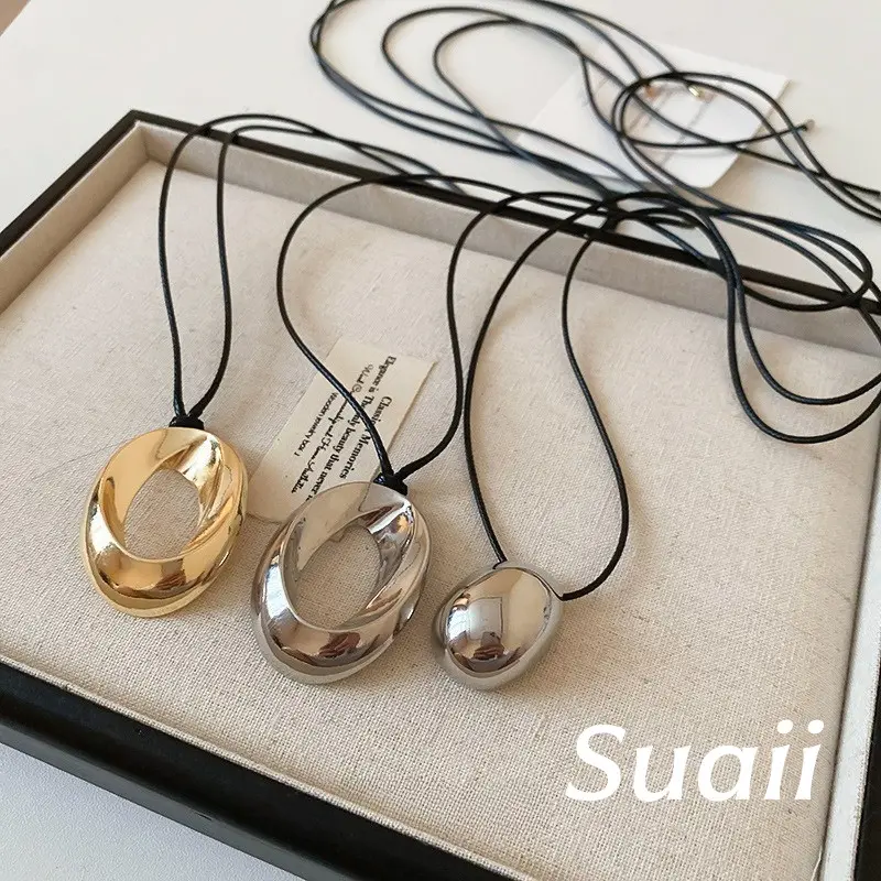 [Suaii] Kalung Gantung Berlian Berongga Elips Tak Beraturan Logam A357