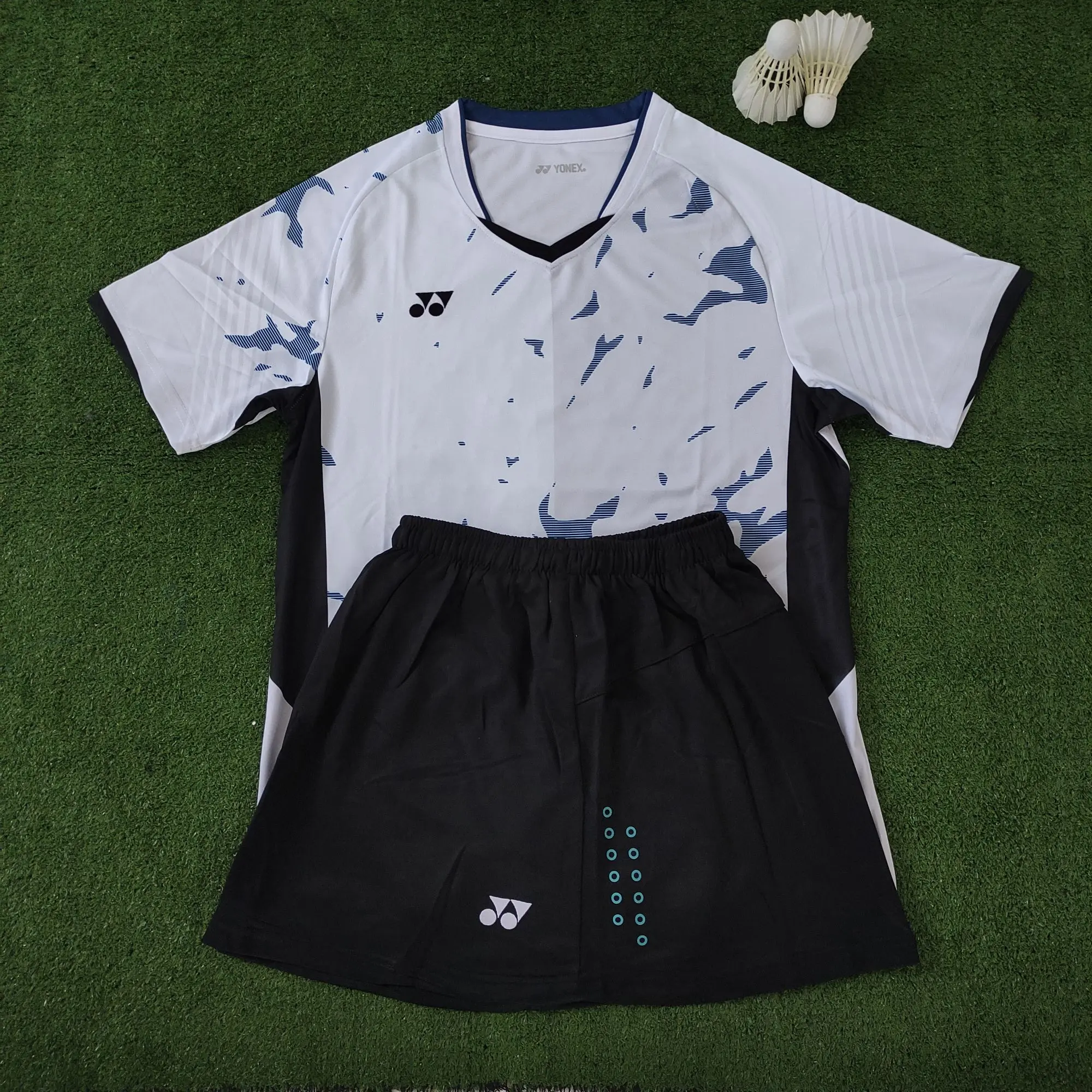 Baju Badminton Y2217 WHITE ROK Setelan Kaos WANITA Jersey Olahraga Bulutangkis Sport