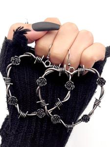 Arete colgantes en forma de corazón de estilo punk para mujer, 1 par de aretes de diseño moderno con rosas, joyería gótica Y2k de calle como regalo para novia