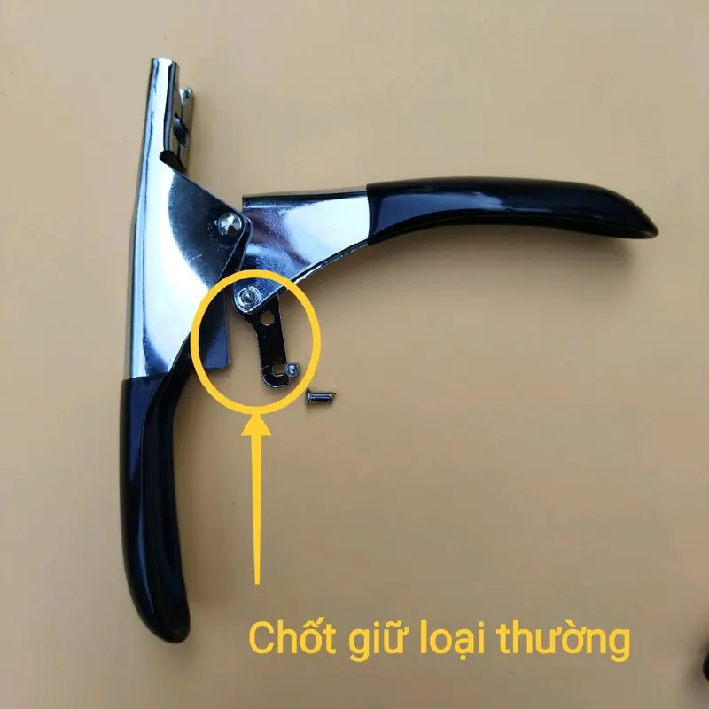 kiềm cắt cưa cho gà noi và gà tre y hình 2